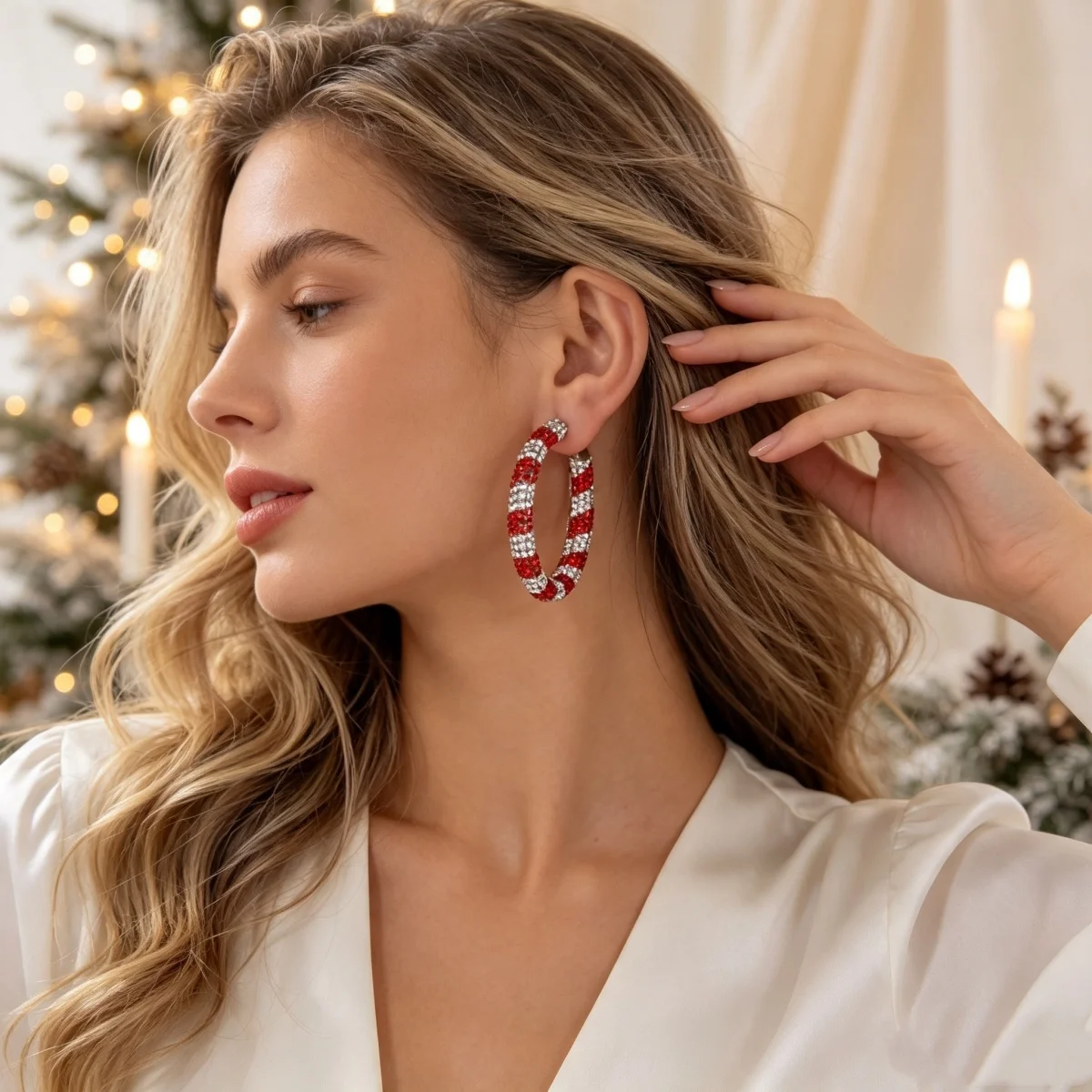 Weihnachtliche Vollrot-Weiß-Strass-Zuckerstangen-Creolen für Damen, Glänzende Gedrehte Streifen-Kreis-Ohrringe Schmuck – Detail 14