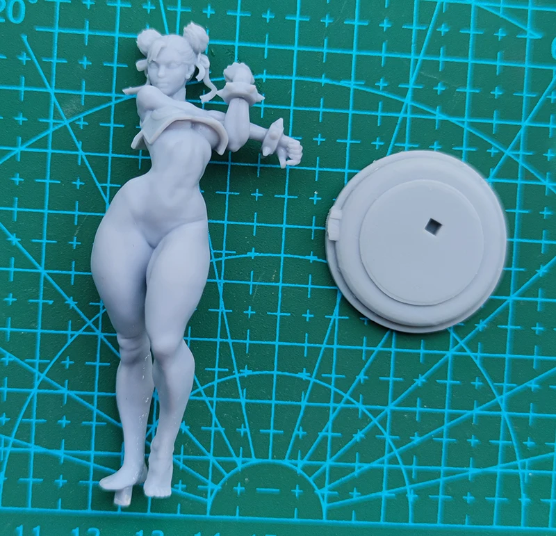 1/24 75mm 1/18 100mm Resin Model Kits Fighting Girl Figure Sculpture Unpainted No Color RW-509