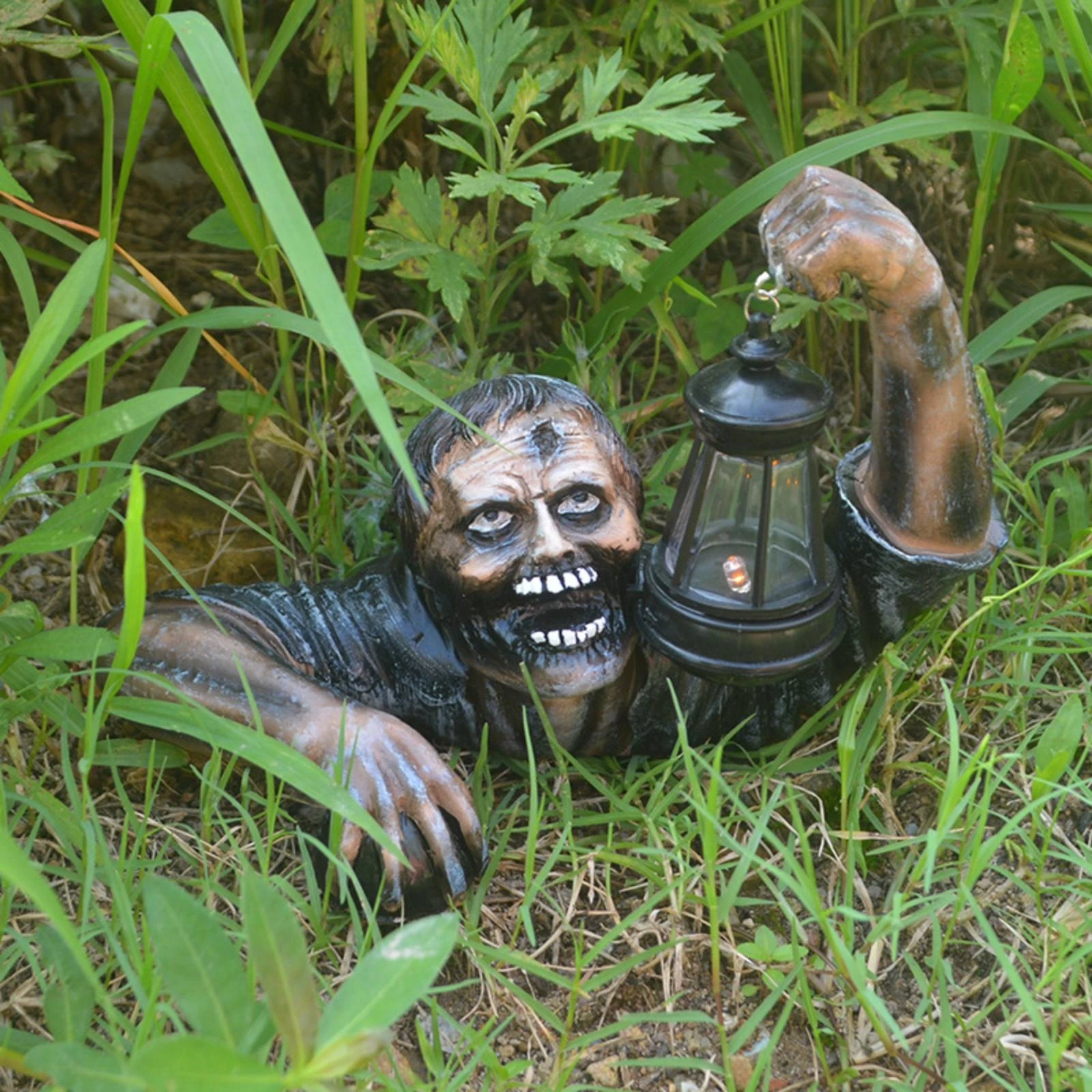 Zombie Statue with Lantern Light-up Zombie Figure with Lantern Halloween Decoration Scary Ornament Creepy