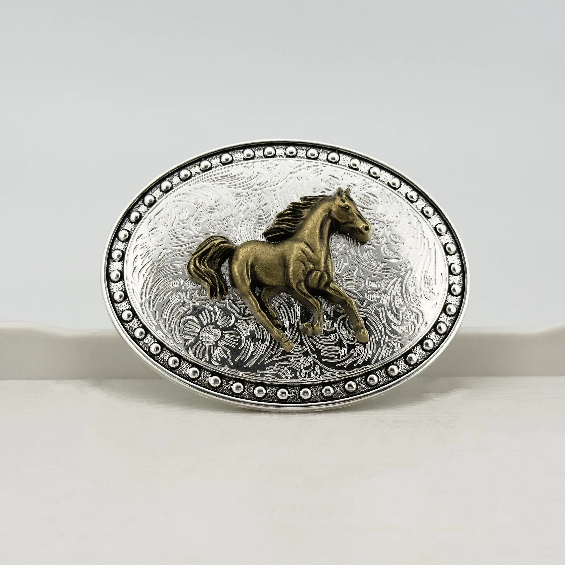 النمط الغربي سبائك الزنك رأس الحصان رأس البقرة تنقش مشبك حزام متعدد الاستخدامات للرجال والنساء