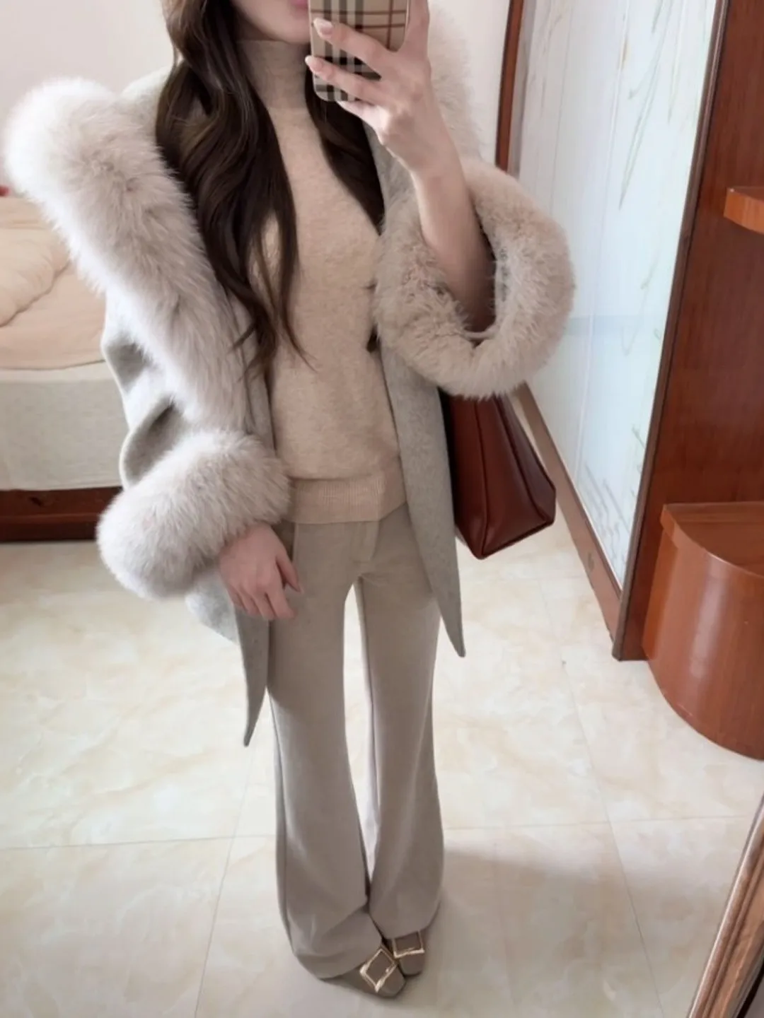 

Korean Sle ort Woolen Coat Faionable Belted Jaet Cact Size Winter Outerwear Warm Breathable Casual Travel Suit