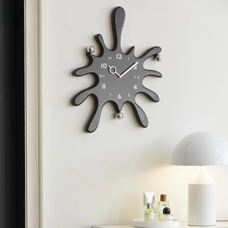 

Creative Water Drop Art Clock Fashionable Home Decor Nordic Luxury Wall Clock Entrance Wall Clock Perfect for Modern Interiors