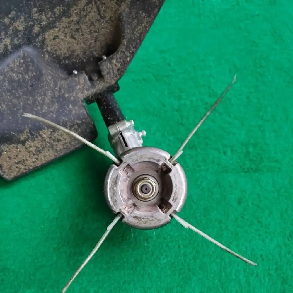 Universal Trimmer Head Labor-saving Rust-proof Lawn Mower Accessories with 20pcs Trimmer Lines No Damage To Branches