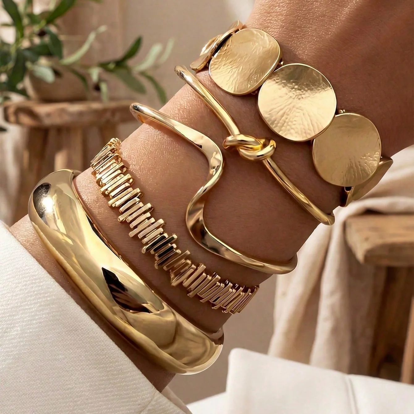 5Pcs/Set Irregular Bracelet Open Mouth Jewelry Combination Jewelry Exaggerated Stripes Bracelet Set Punk Style Bracelet Women