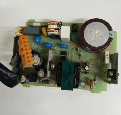 

Плата питания PLC 2P-P1-11549D в хорошем состоянии