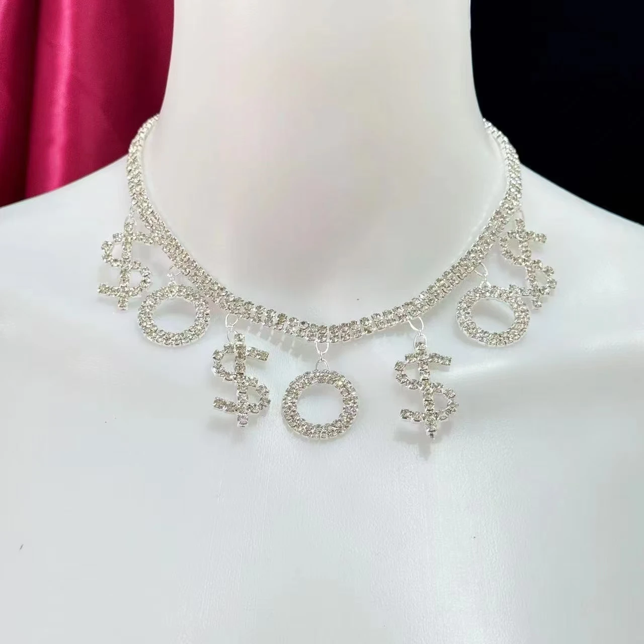 من المألوف الماس الكامل شخصية الإناث الهيب هوب الدولار رمز الترقوة سلسلة رسالة قلادة قصيرة مناسبة ل p