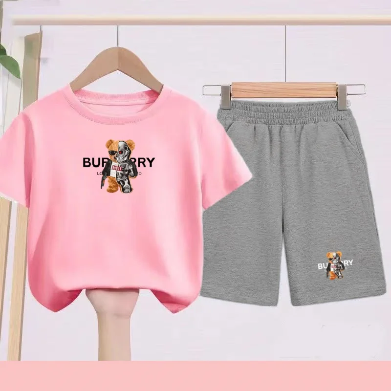 Summer Gifts for Children Are Suitable for Boys and Girls Aged 3 to 13. They Include Cartoonish Cute Bear T-shirts and Shorts