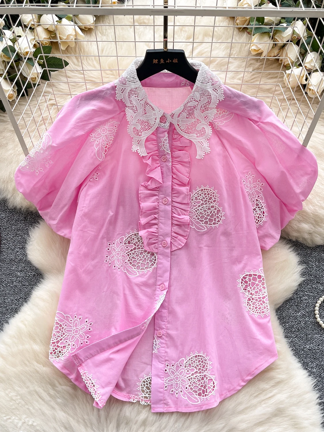 Csa Fena Estilosa com Gola de Boneca Bordada e Mangas Bufantes, Moda Doce e Suave de Verão, Estilo Coreano, Manga Curt...