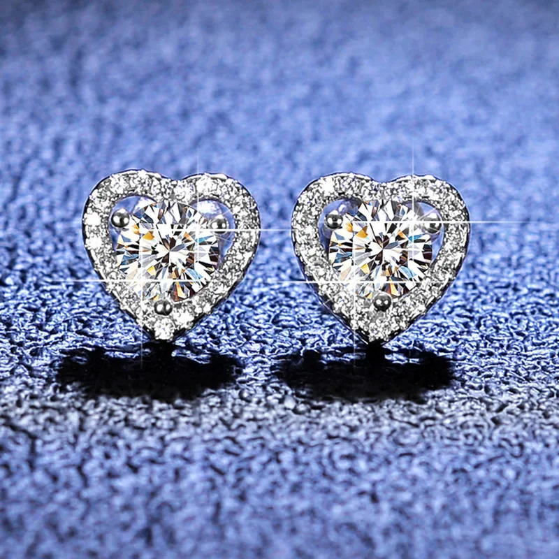 18K gold moissanite earrings PT950 platinum fashionable small fragrance heart-shaped love earrings accessories jewelry