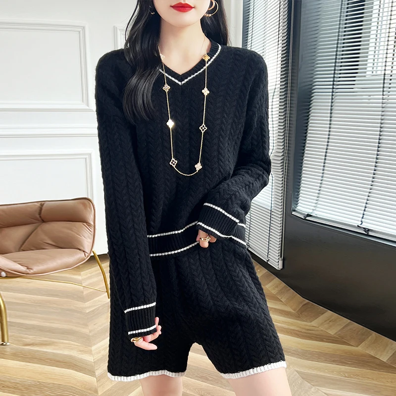 New 2024 Women's Pure Wool Set Casual Knitted Women's V-neck Long Sleeve Sweater Fashion Twisted Flower Women's Wool Shorts Set