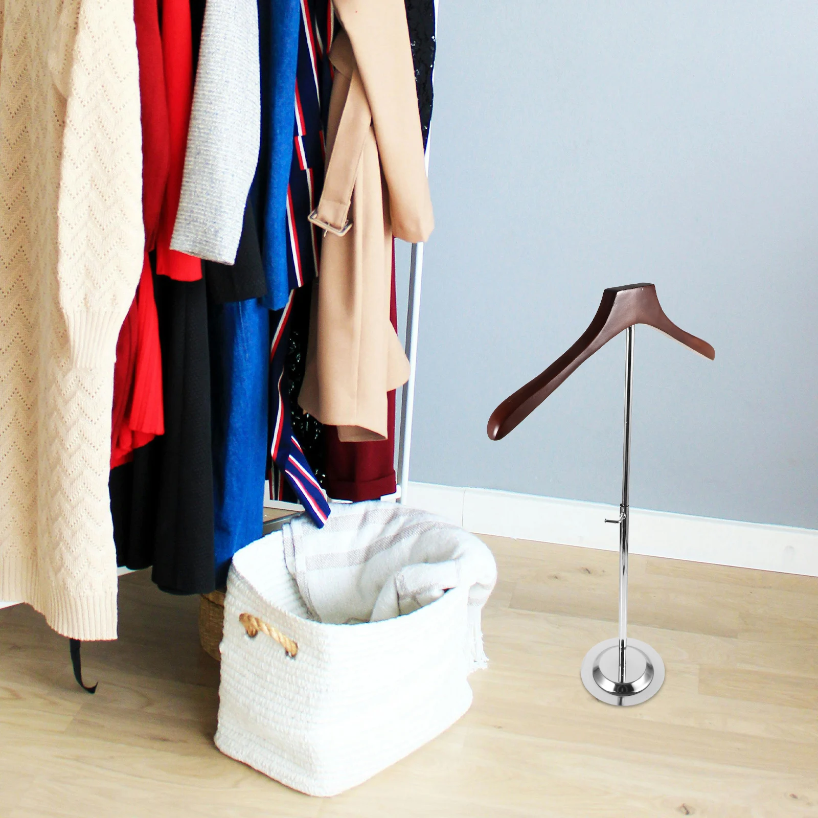 

Men's Clothes Hanger Rack 43CM Floor Standing Iron Wood Display Garment T Shirt Sweater Storage Stable Metal Stand for Store