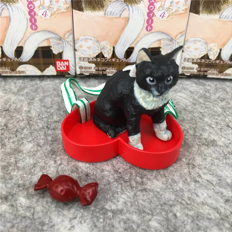 Kawaii Bandai Neargo Collection 4 - Śliczna Figurka Kota Niespodzianka Blind Box Prezent Zabawka Model Figurka Anime Kolekcjonerskie Ozdoby