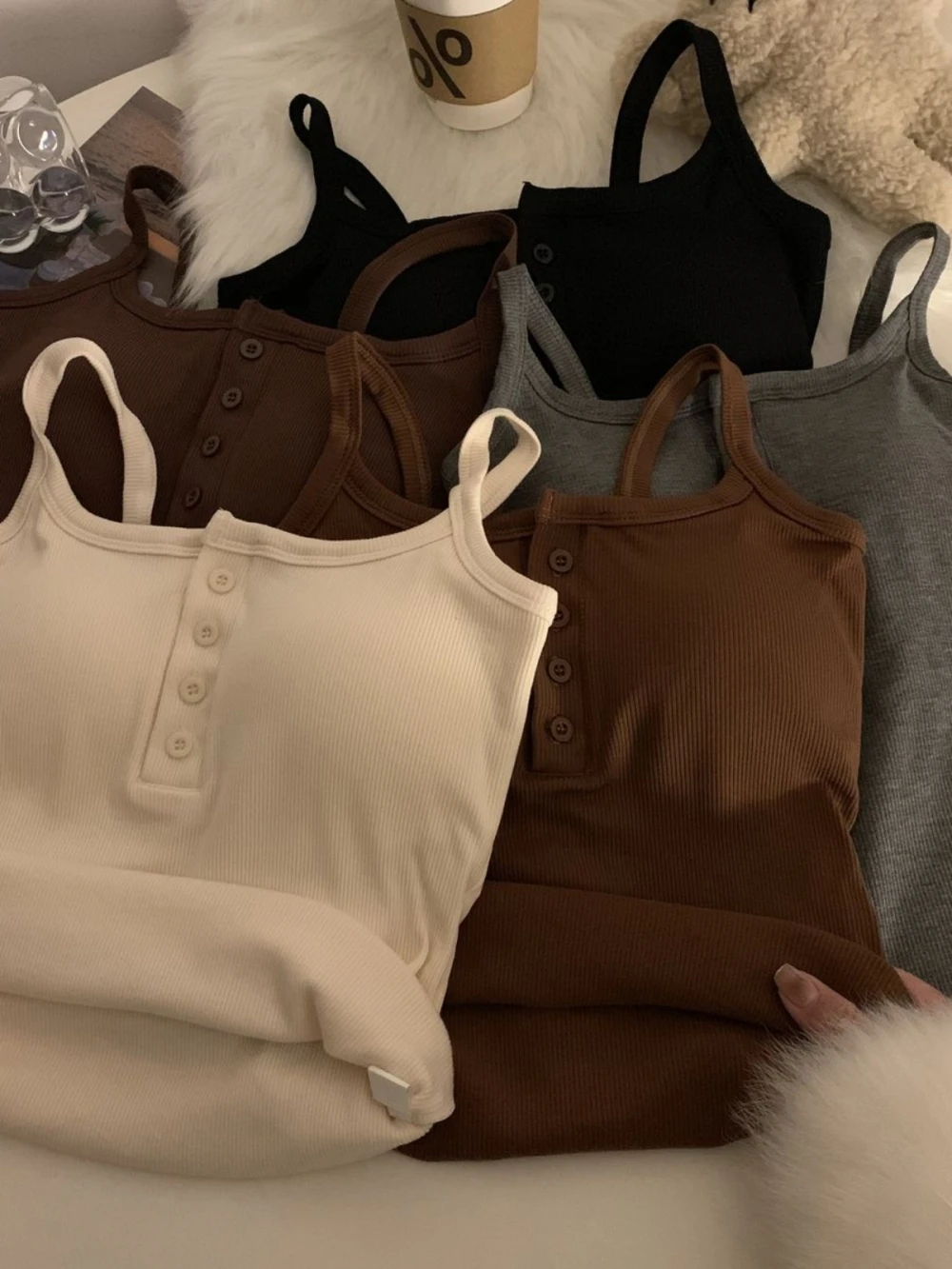 

plus Size Women's Short Strapless Vest Summer Outdoor Wear Button Design Base Shirt Korean Style Loose Fit And Pear Bod...