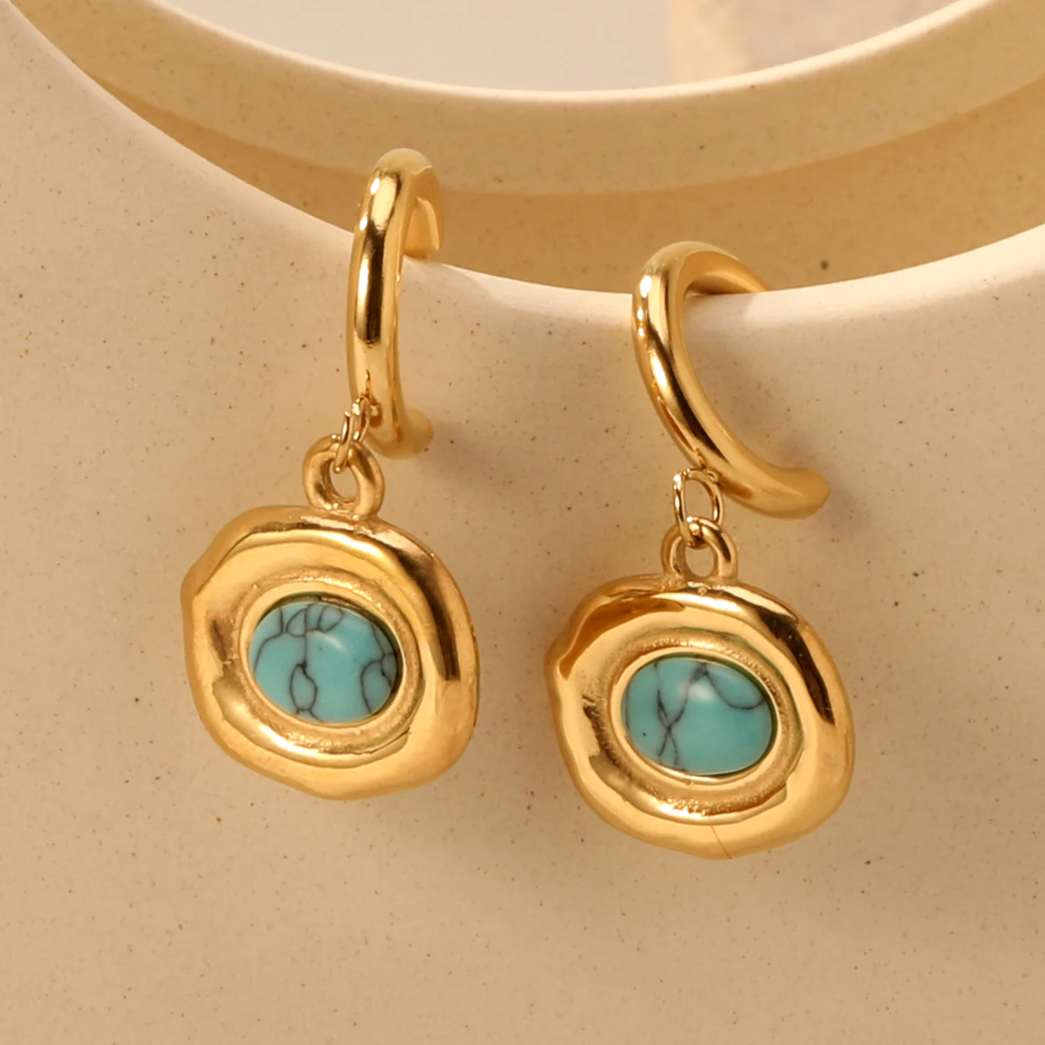 

1 пара овальных серег с синей бирюзой, водонепроницаемые позолоченные серьги из нержавеющей стали, женские ювелирные изделия-гвоздики, модные аксессуары