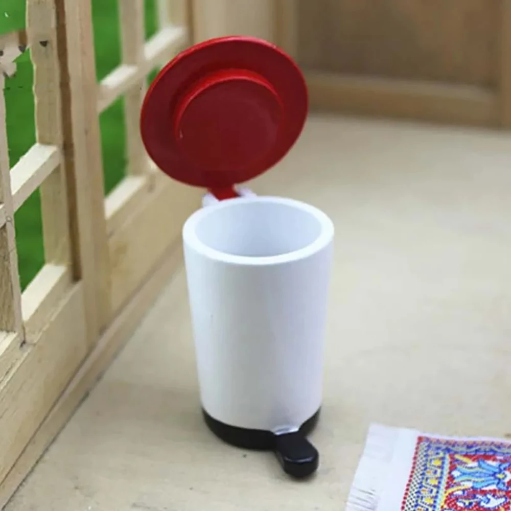 

1/12 Dollhouse Miniature Mini Wooden Trash Can Model Mini Garbage Can Toy for Doll House Accessories Decoration OB11 BJD