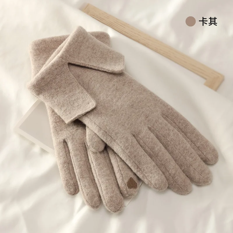 Autumn and winter warm gloves ladies fashion outdoor riding gloves temperament touch screen plus velvet windproof skin-friendly