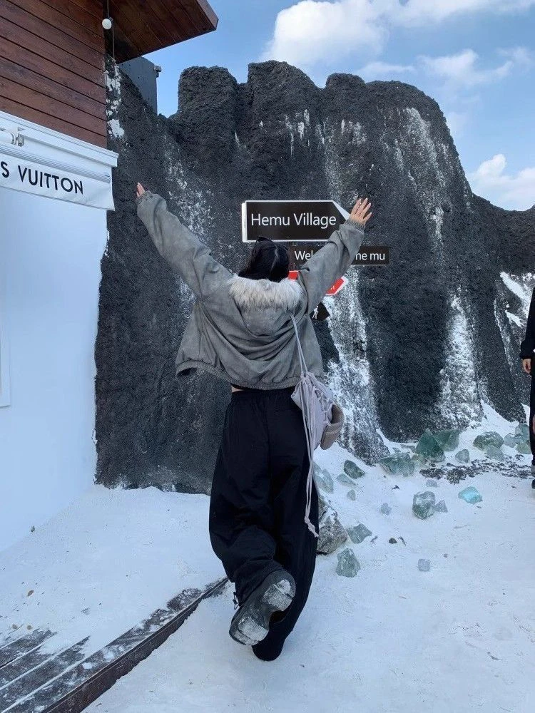 カーゴパンツ レディース グリーン 春 コットン ダンス ダメージ加工 オーバーサイズ シンプル レイヤード 通気性 アーバン ソーシャル ストリートウェア 若々しい