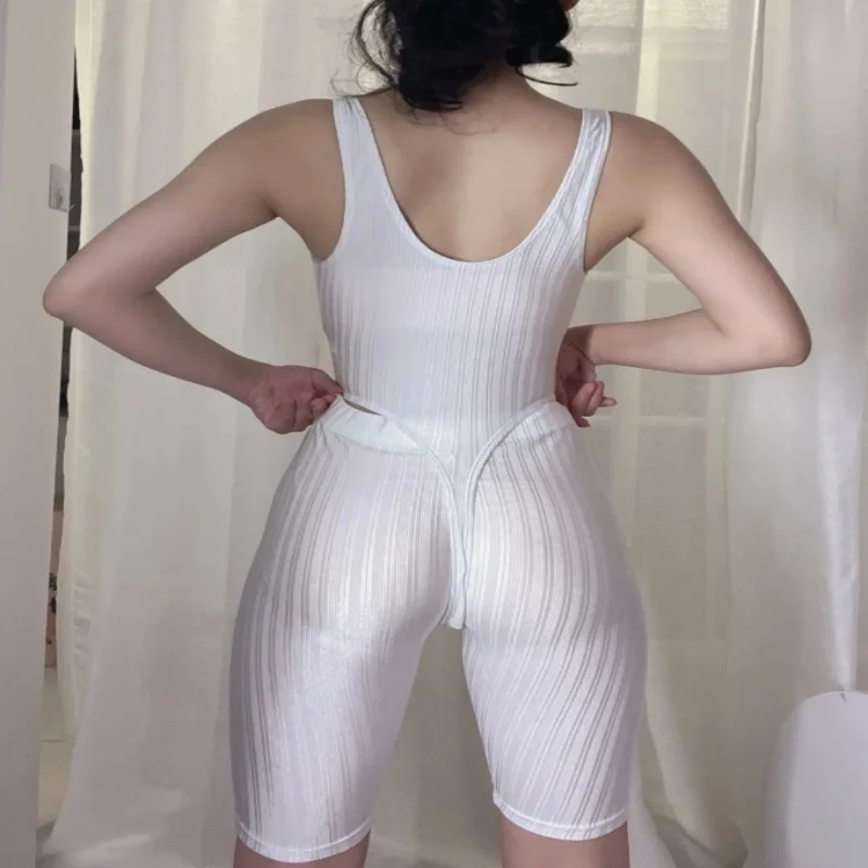 

Сексуальный облегающий комбинезон на бретелях, комплект из двух предметов, спортивный костюм для пары с эффектом пуш-ап, топ-стринги с высокой талией и брюки «пять четвертей»