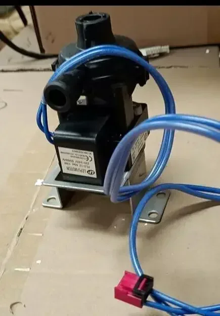 

Brand new air conditioner 3P5P ceiling machine, drain pump PSB-12A 43130324 PJV-1415