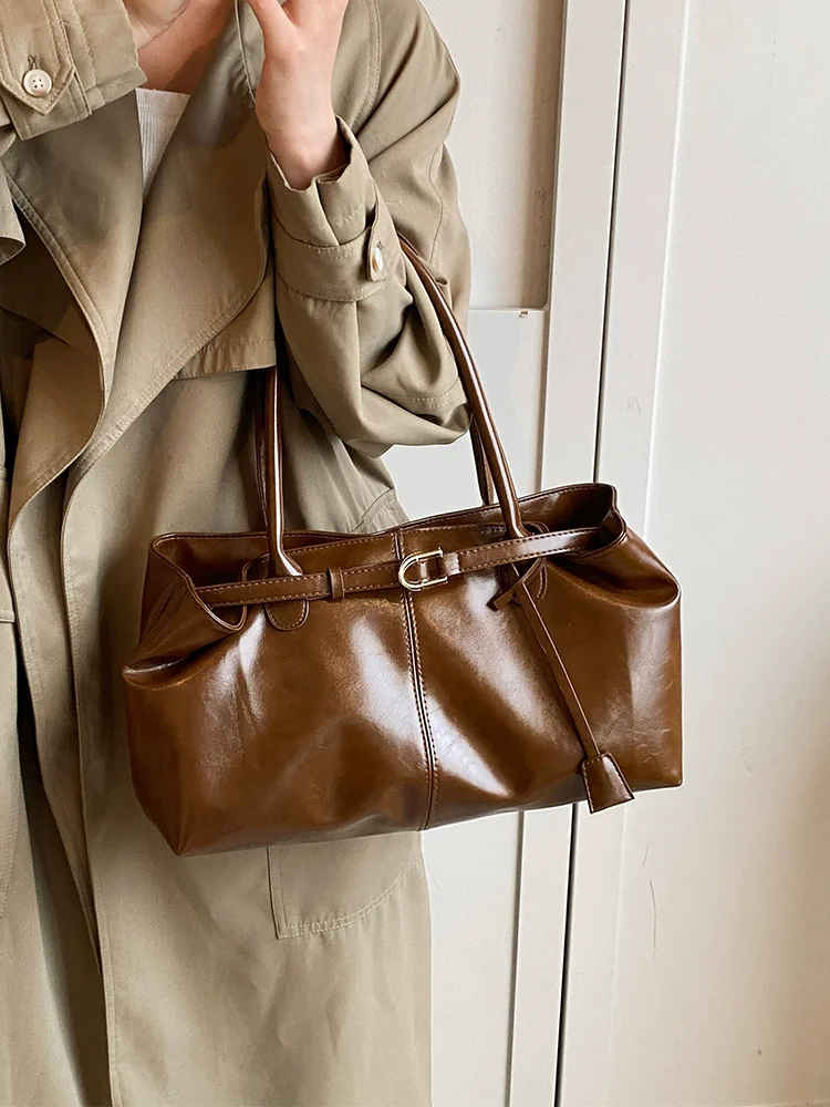 

Vintage Handbag for Women Large Capacity New Underarm Commuting Totes Fashion Female Casual Single Travel Belt Shoulder Bag