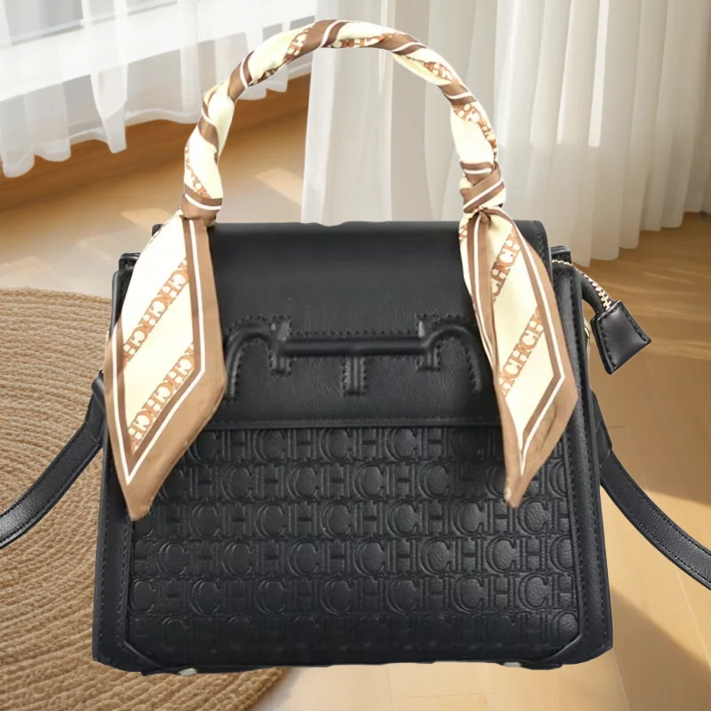 

CH2026 Новая роскошная женская сумка однотонного цвета с тиснением и декоративным шарфом, легкая и подходит для ежедневных поездок на работу.