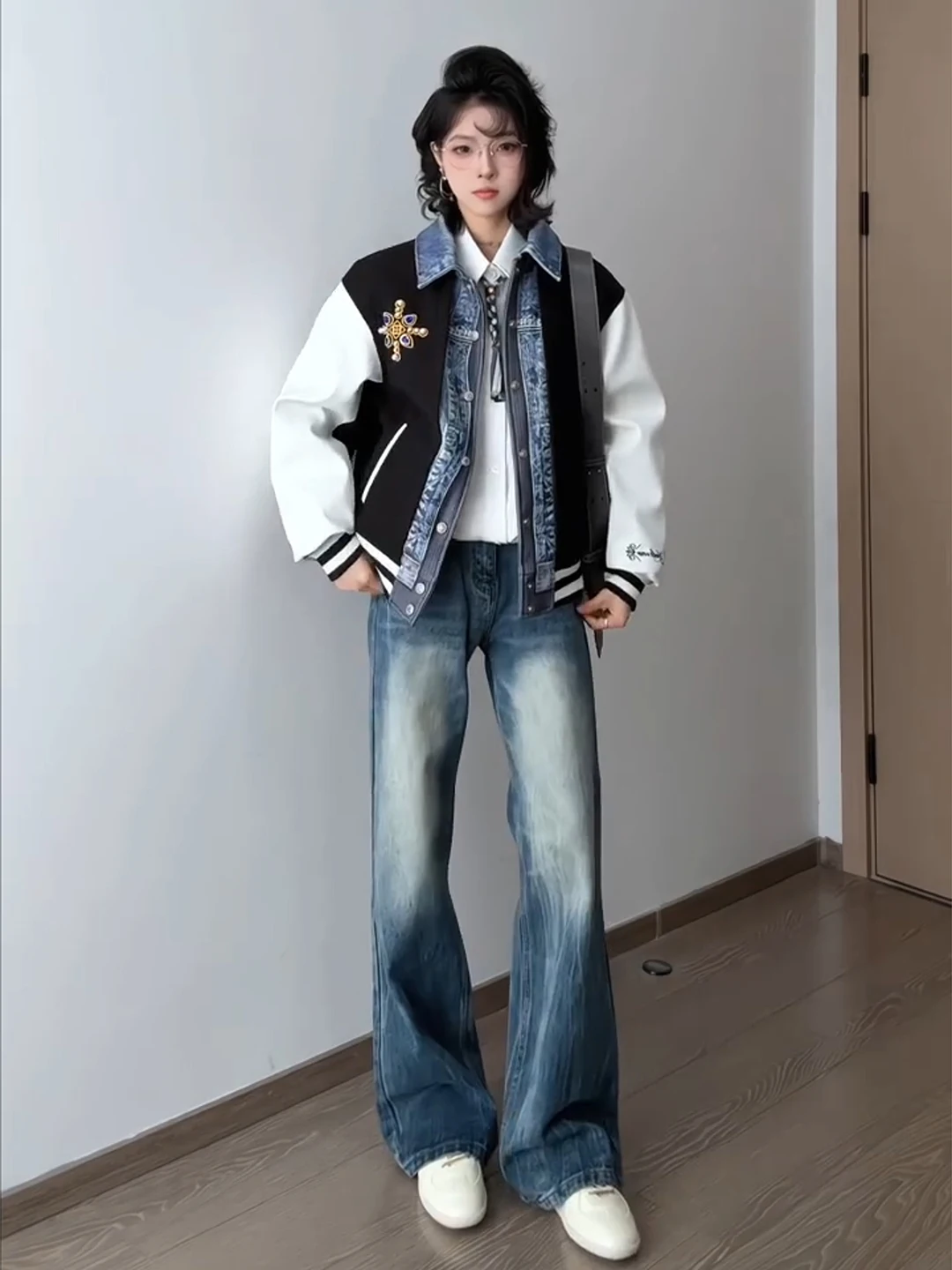 

Blue Lightning Crack Wide Leg Men's Jeans Winter High Street Vibe Loose Straight Micro Flared Pants Casual Wear Teenagers