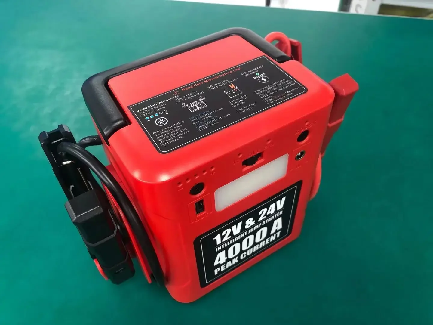 portable battery power booster 12v 24v 4000 Amp with lithium battery 12/24 Volt car Jump Starter for truck made in Japan