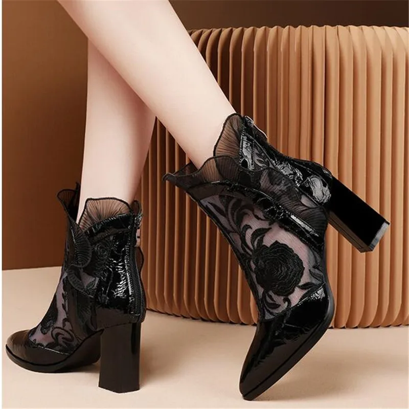 New Fashion Personality Pointed Toe Sandals Women Summer 2023 New Mid Heel Square Heel Zipper Printed Casual Ladies High Heels