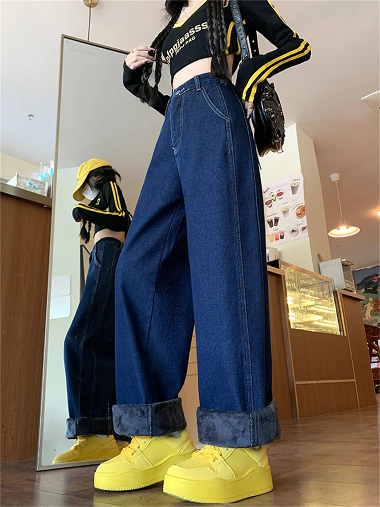 Plus Size Thiened Fce Gefütterte Denim-Jeans mit geradem Bein, hohe Taille, lockere Passform, schlankmachende Hose mit weitem Bein für Damen, Herbst, neue S...