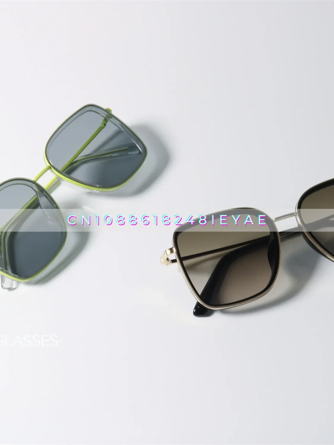 Gafas de sol en capas con caja Protección UV UV400, textura simple de alta gama, gafas de sol verdes fluorescentes de nicho