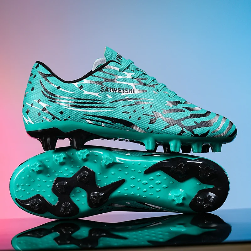 

Men Outdoor Soccer Training Boots Non Slip Spike Sole Breathable Comfort Football Shoes For Lawn Match Professional Athletic