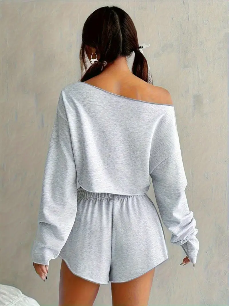 V-Neck Short Long-Sleeved Top Paired with Elastic Waist Wide Leg Shorts, Women's Casual Two-Piece Set