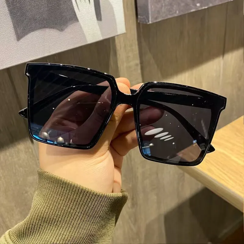 Square Sunglasses Women Men Designer Luxury Cat Eye Sun Glasses Female Male Classic Vintage Eyewear Outdoor Holiday Glasses