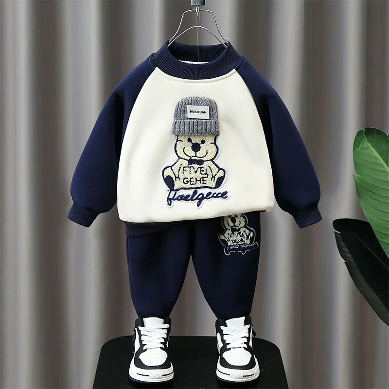 

Boys' new autumn and winter bear sports set children's cartoon hoodie and pants