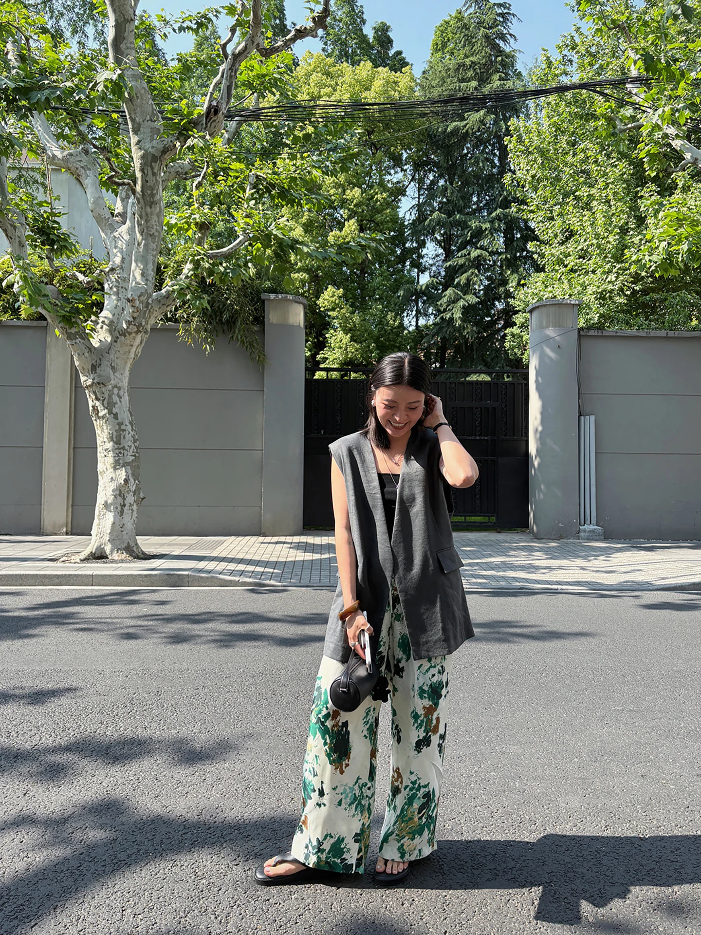 

Брюки IWiNG Dr Summer High-End Sensation Ink Wa een adient из медно-аммиачного шелка с цветочным узором, широкие штанины