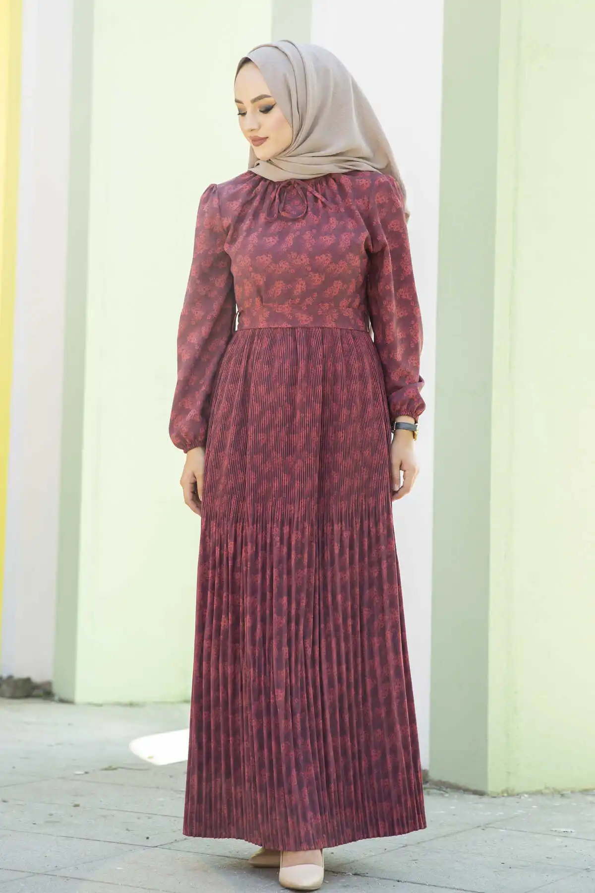 Skirt; Pleats Belted Dress Burgundy