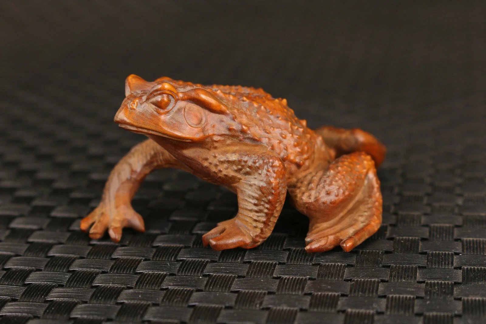 Chinese Japanese boxwood hand carved Toad  frog statue netsuke gift