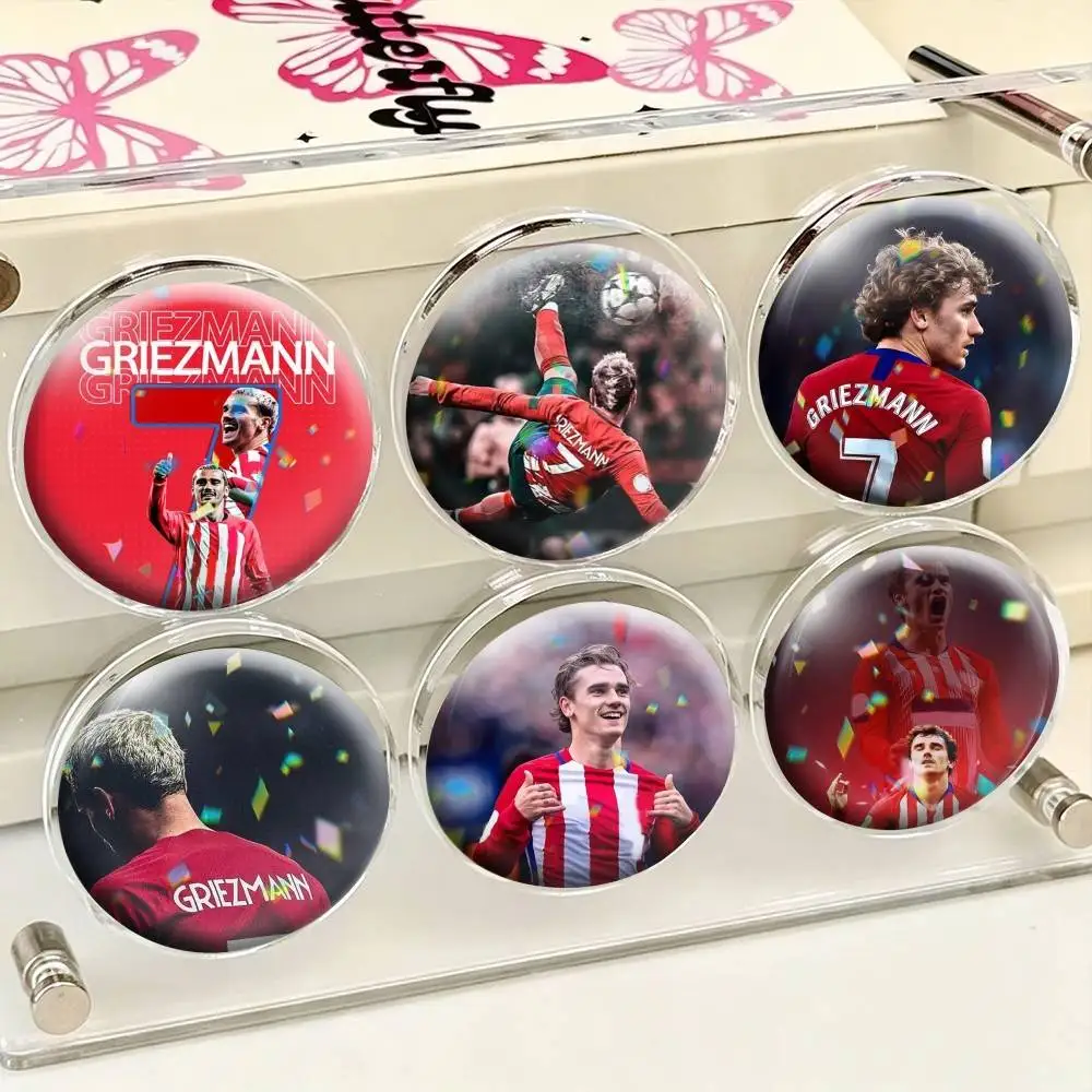 A-Antoine Griezmann  25mm 32mm 44mm 58mm 75mm Brooches Badges Pins for Accessories Gift