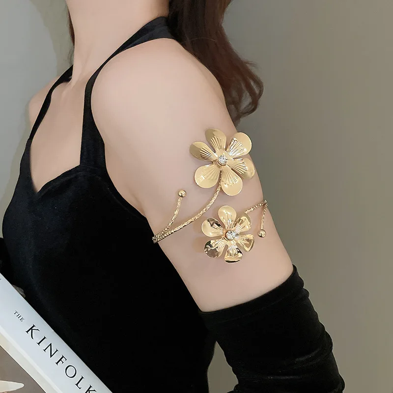 Bransoletka damska FTCY na ramię, mankiet z motylem i kwiatem, złota biżuteria w stylu boho