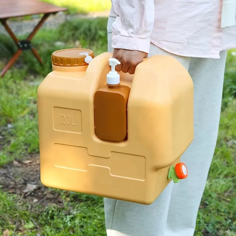 Iron Donkey Camping Portable 30L Jerrycan Hdpe 5 Gallon Barrel with Tap and Liquid Soap Bottle Outdoor Car Camping