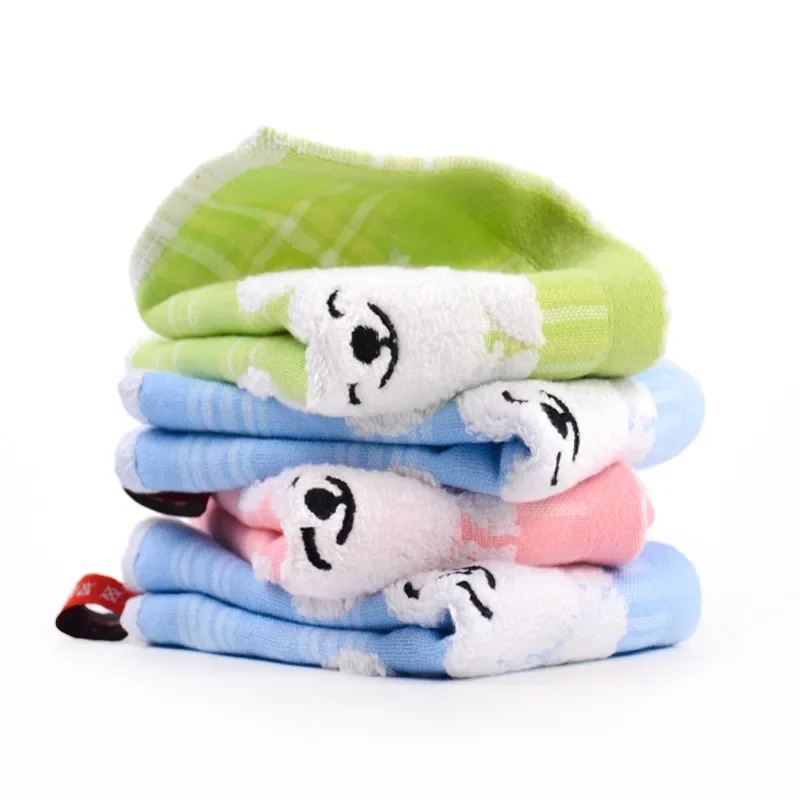 1 قطعة 30x30 سنتيمتر الكرتون جرو الجاكار منقوشة القطن لينة ماصة الحمام معلقة الأطفال أطفال منشفة وجه مربعة