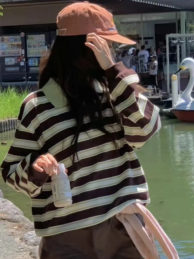 Koszulka damska w cukierkowych kolorach na wczesną jesień 2025, w paski, szykowna, z charakterystycznym kołnierzykiem, luźna, w stylu koreańskim, inna od...