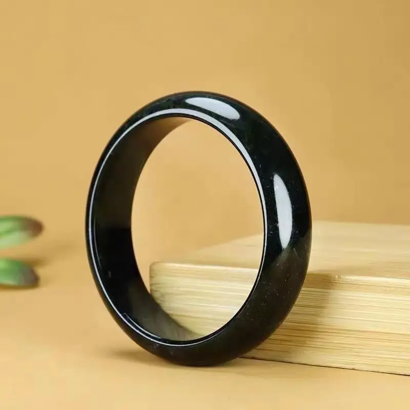 

Dark Green Jade Medicinal King Stone Bracelet