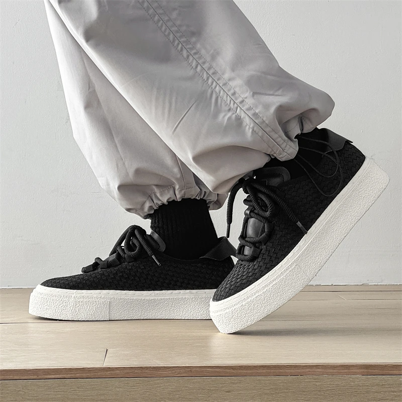 Sneaker da esterno Mesh Scarpe da viaggio da trekking traspiranti Piattaforma di alta qualità Comode scarpe sportive di grandi dimensioni Casual e versatili