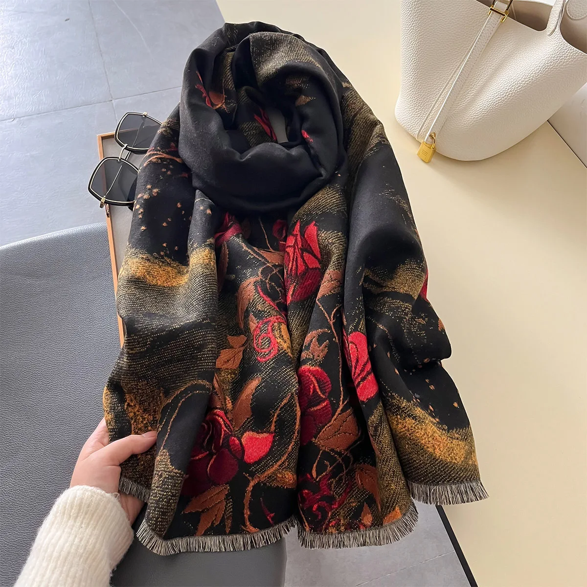 Winter Scarf Women Cashmere Poncho Warm Pashmina Floral Female Scarves Wraps Thick Soft Bufanda Big Tassels Shawl Long Stole
