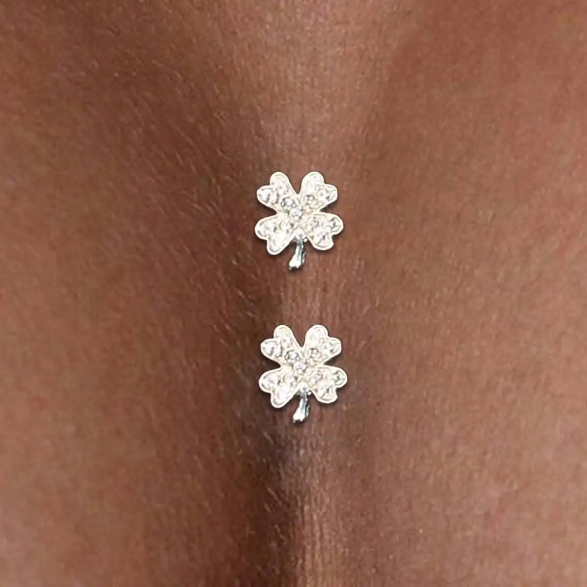 Sexy Four Leaf Clover Crystal Cleavage Bra Stickers No Piercing Rhinestone Chest Jewelry For Women Fake Body Piercing Jewelry