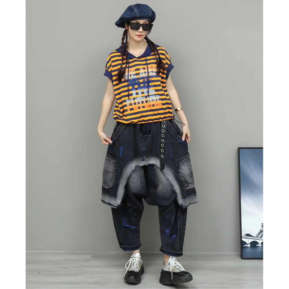

Trendy Cool Fashion Suit Women 2026 Summer Striped Color-blocked Hooded Short T-shirt + Loose-fitting Pant Two Piece Set XY104