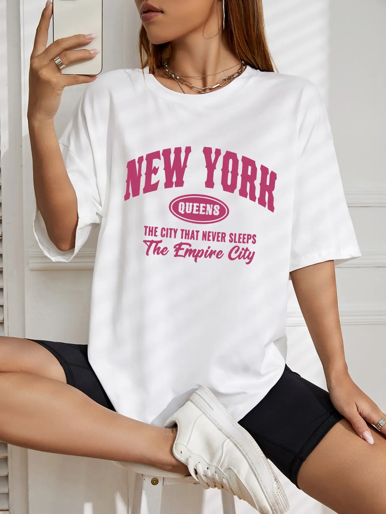 New York Queens The City That Never Sleeps Women Tshirt Breathable Short Sleeve Fashion Cotton Streetwear Casual O-Neck Tshirt