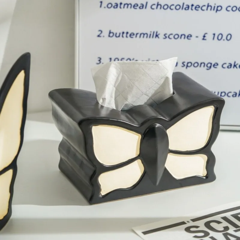 

Креативная винтажная черно-белая керамическая коробка для салфеток с бабочками, украшение для журнального столика для комнаты, выдвижная коробка для салфеток, ваза с бабочкой