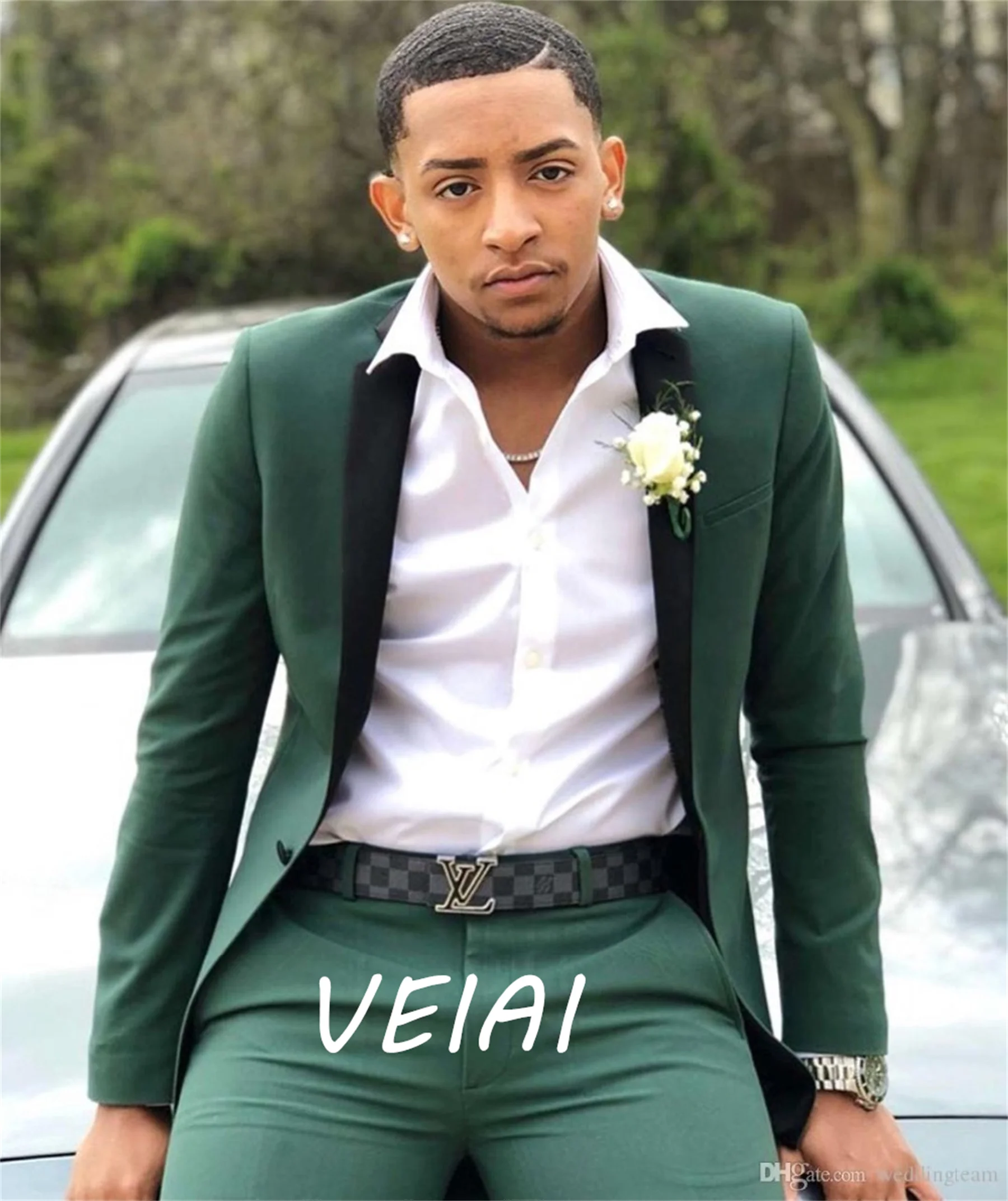 

CustomizedHunter Green Mens Suits Slim Fit 2 Pieces Groomsmen Wedding Tuxedos For Men Peaked Lapel Formal Prom Suit (Jacket+Pant